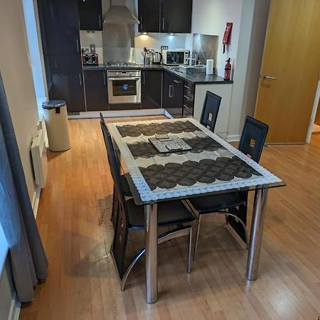 Modern 2 Bed Apartment With Stunning Seaside View Edimburgo Exterior foto