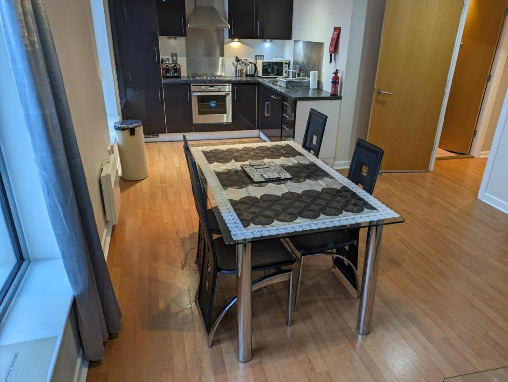 Modern 2 Bed Apartment With Stunning Seaside View Edimburgo Exterior foto